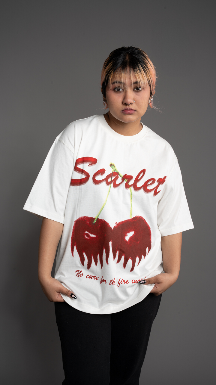 SCARLET OVERSIZED TEE