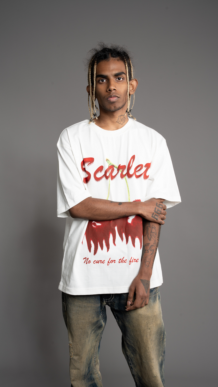 SCARLET OVERSIZED TEE